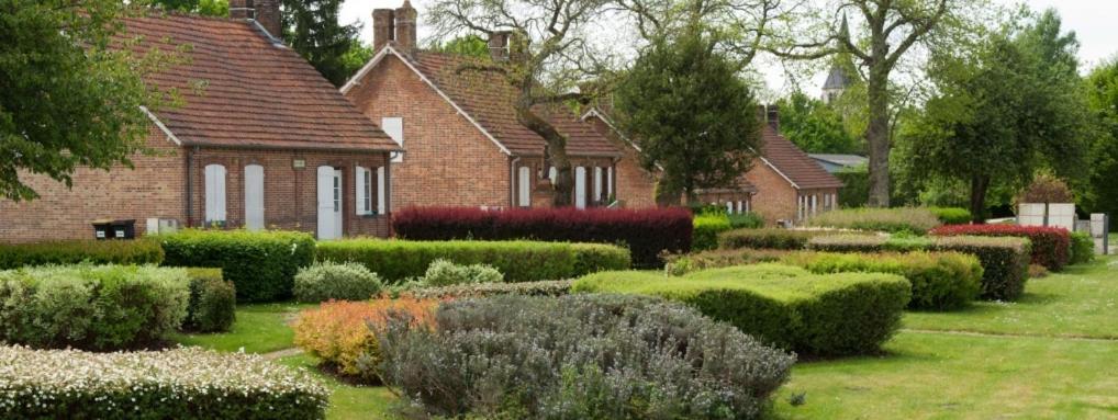 Le Cocoon D'Annabelle - Jolie Maison Avec Jeux Et Grand Jardin Pierrefitte-sur-Sauldre Buitenkant foto