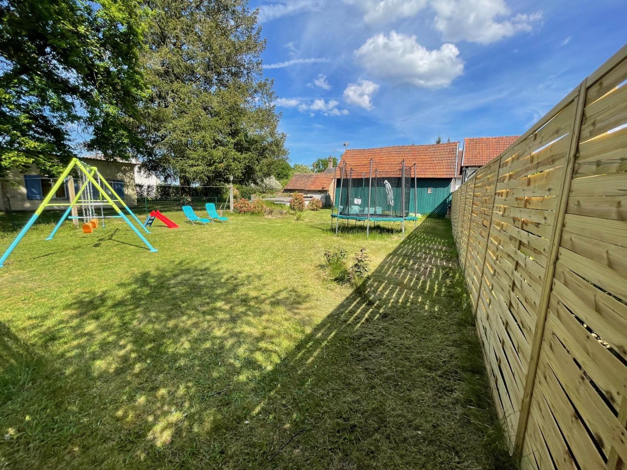 Le Cocoon D'Annabelle - Jolie Maison Avec Jeux Et Grand Jardin Pierrefitte-sur-Sauldre Buitenkant foto