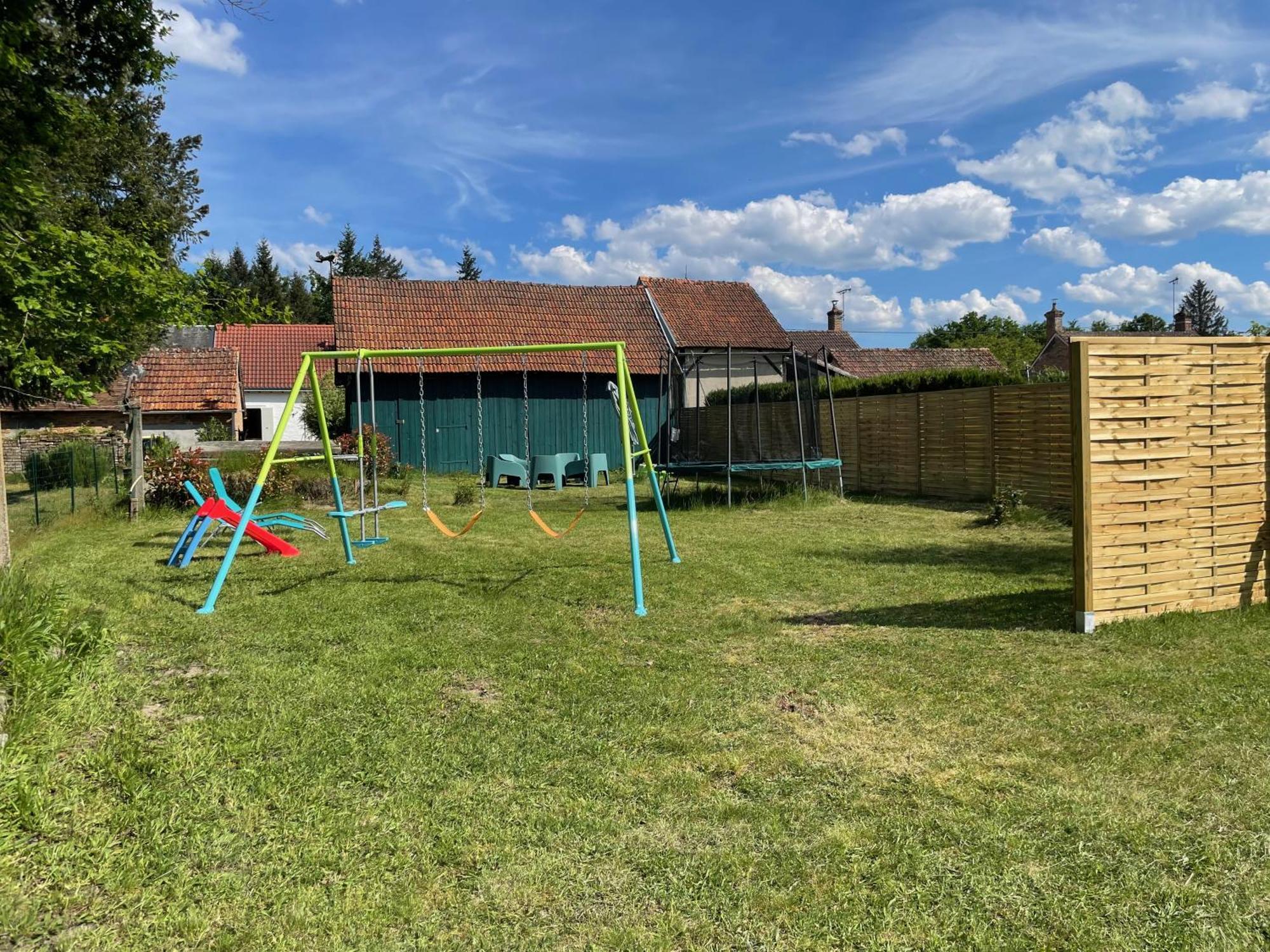Le Cocoon D'Annabelle - Jolie Maison Avec Jeux Et Grand Jardin Pierrefitte-sur-Sauldre Buitenkant foto