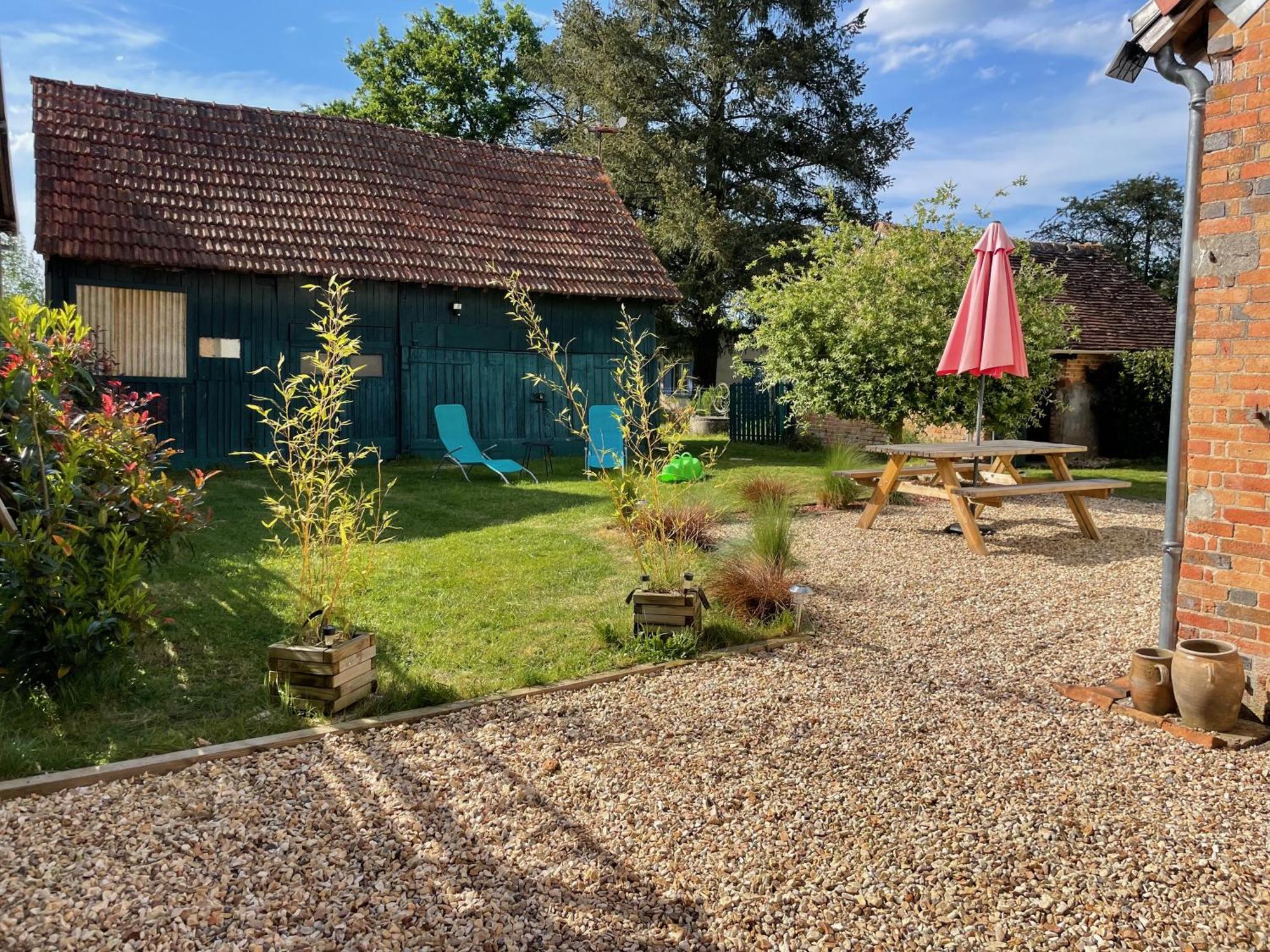 Le Cocoon D'Annabelle - Jolie Maison Avec Jeux Et Grand Jardin Pierrefitte-sur-Sauldre Buitenkant foto